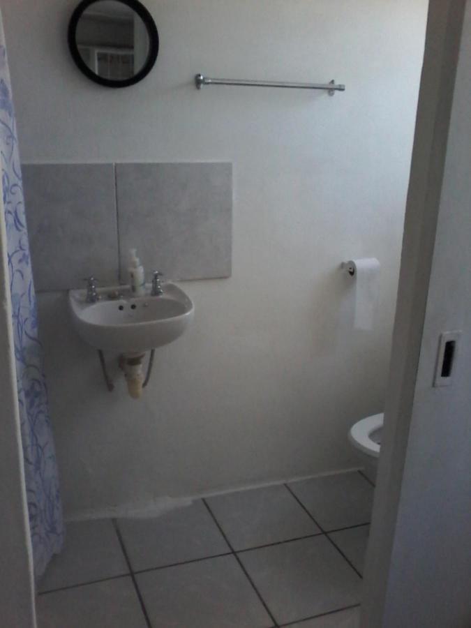 Self Catering Unit 6, Sandbaai Херманус Экстерьер фото