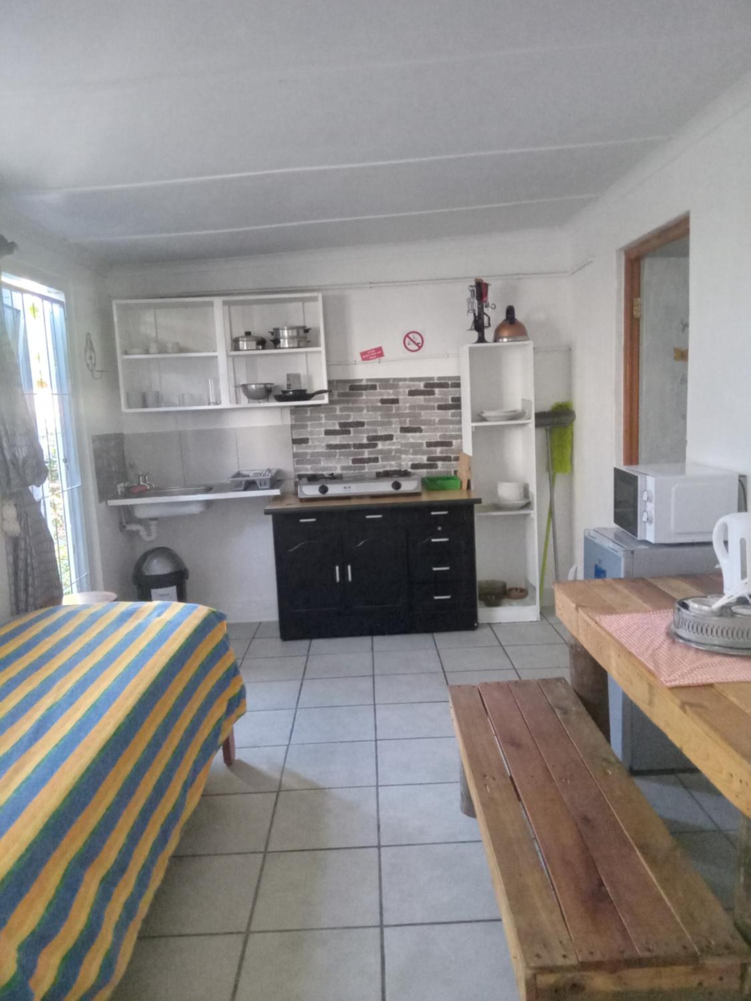 Self Catering Unit 6, Sandbaai Херманус Номер фото